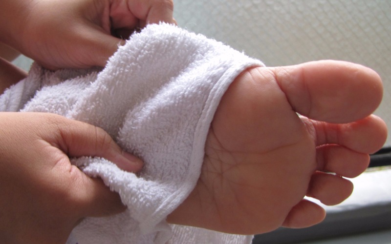 Tips Diabetes - Perawatan Kaki Diabetasi